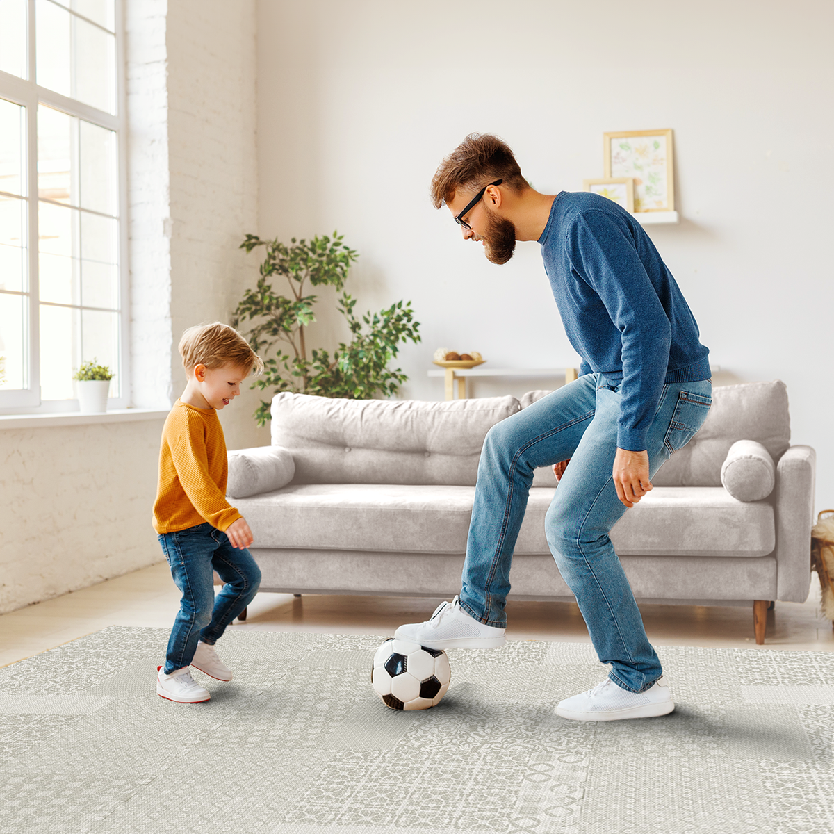 Totem - Beige play mat in a real room